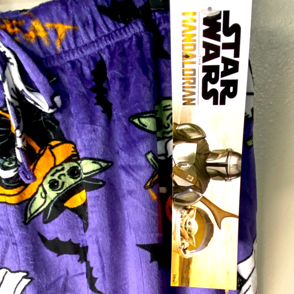 STAR WARS  Halloween Mandalorian Sleep Lounge Pants Costume Women’s Size XL - Picture 4 of 6